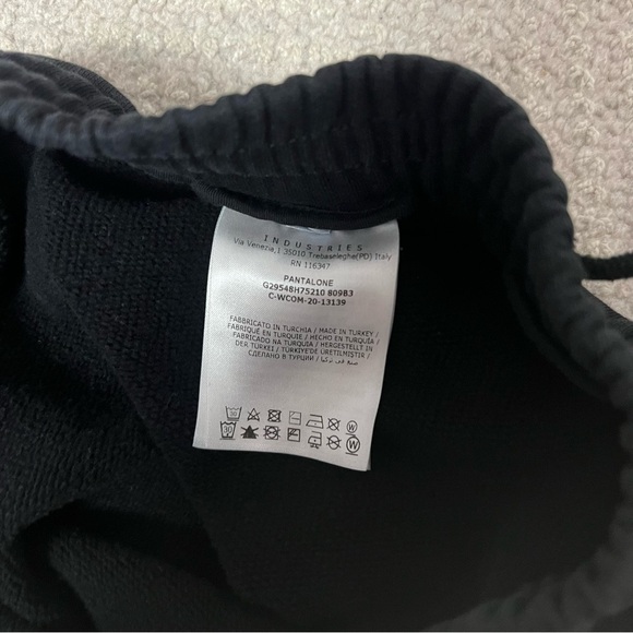 Moncler Joggers - Picture 7 of 11